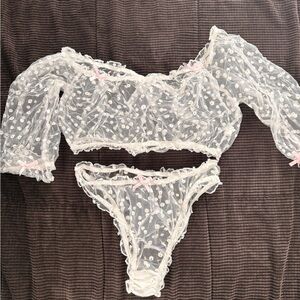 Delicate White Floral Lace Bra Set